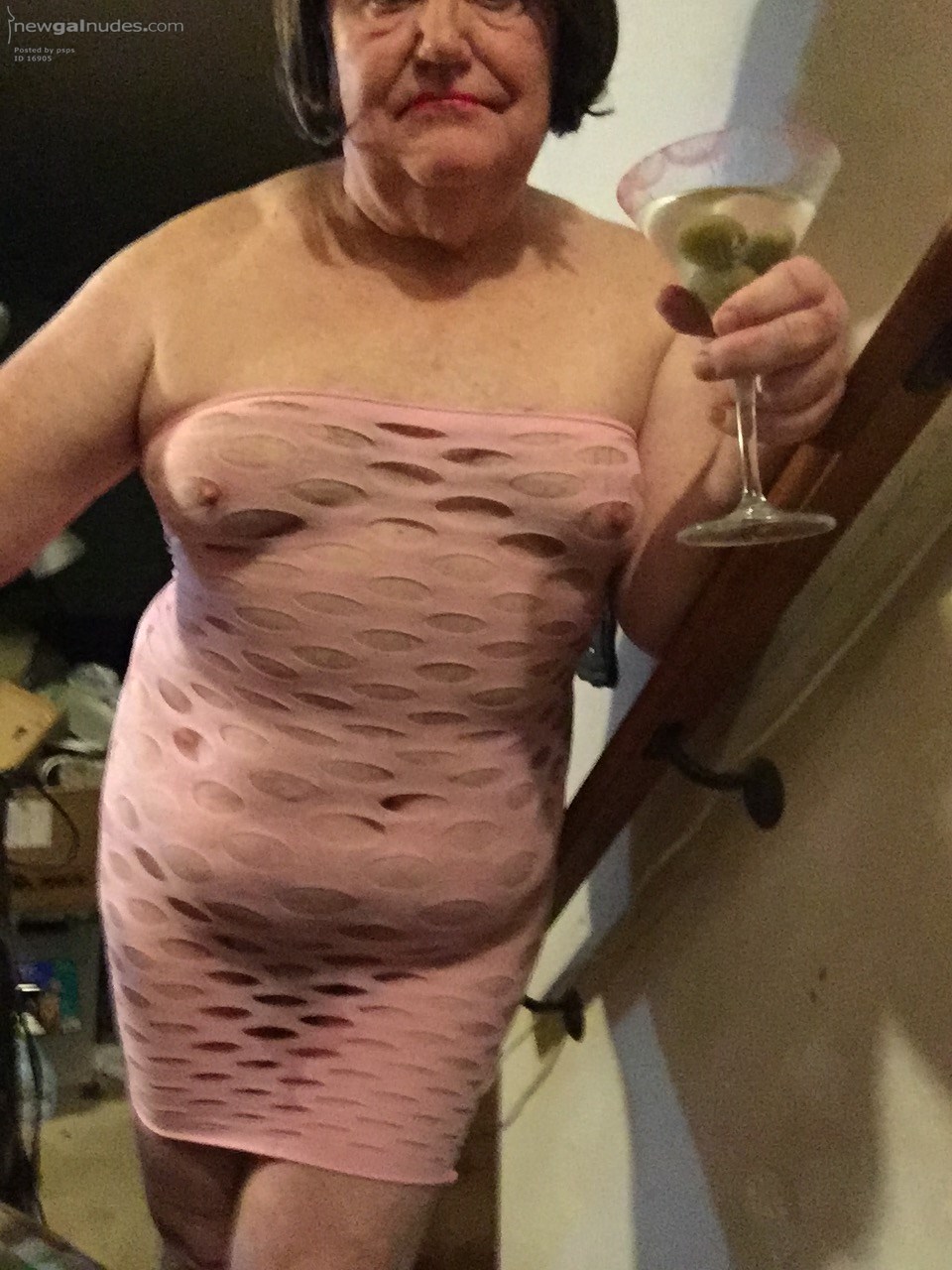 Luv to share a dirty martini with you all then play even dirtier while I drink your juices!👄🍸🔄🔜🙆🏼‍♀️👅💦