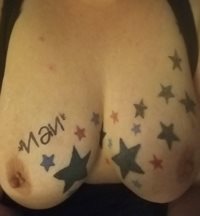 Rub your tittys on mine